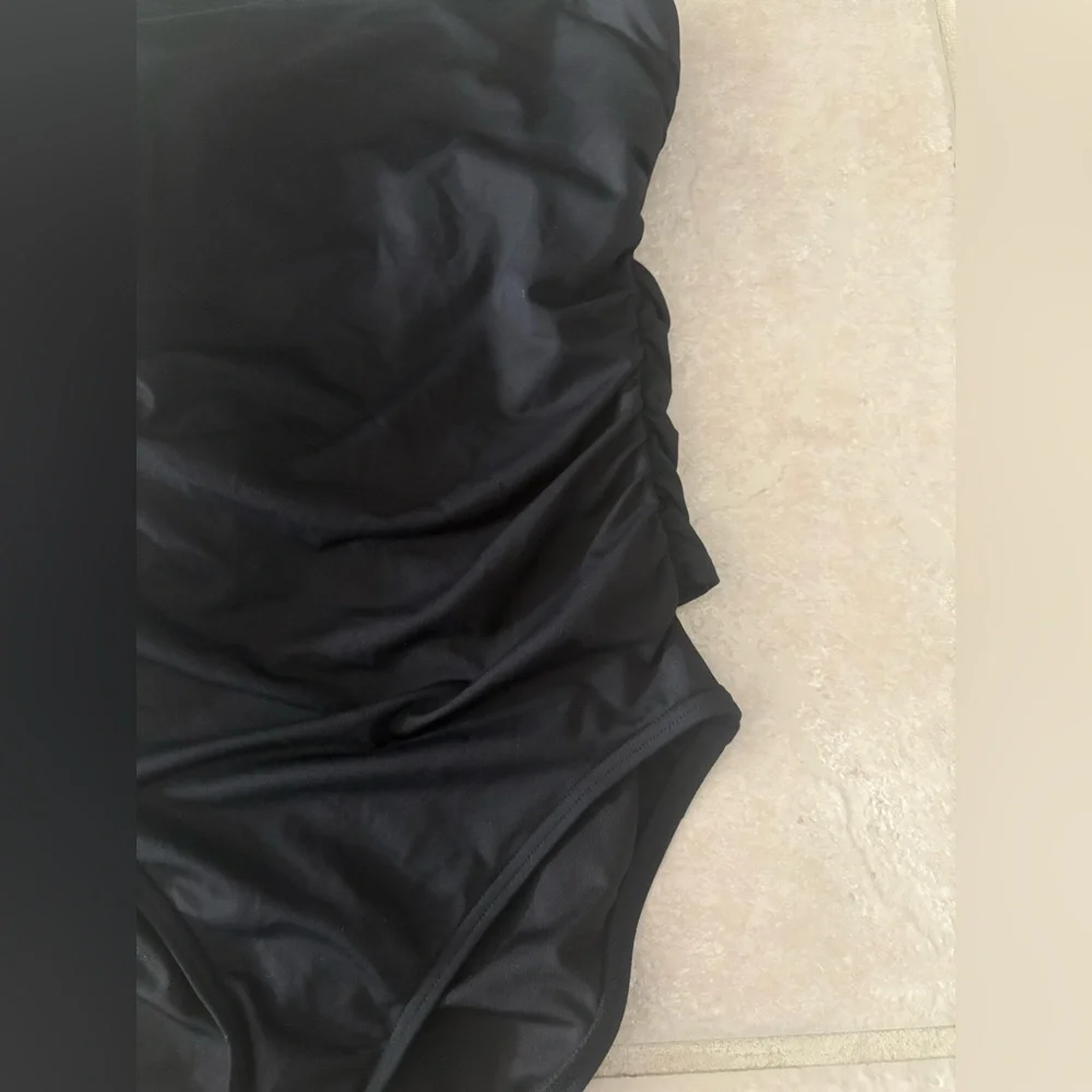 NEW Loft Ruched Bandeau Black One Piece Swimsuit- Size XS - Picture 7 of 16